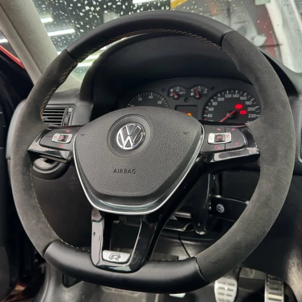 Acabamento Original Alcantara 50%